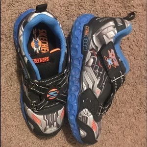 Boys shoes size 2
